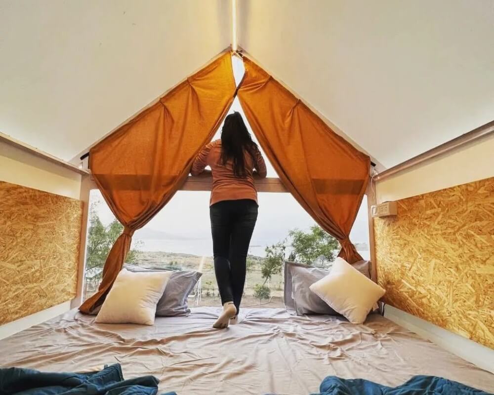 Pathway to the cottages